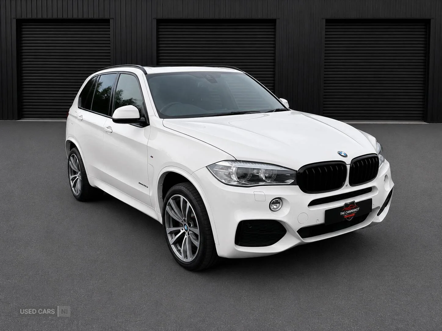 2015 BMW X5 in White